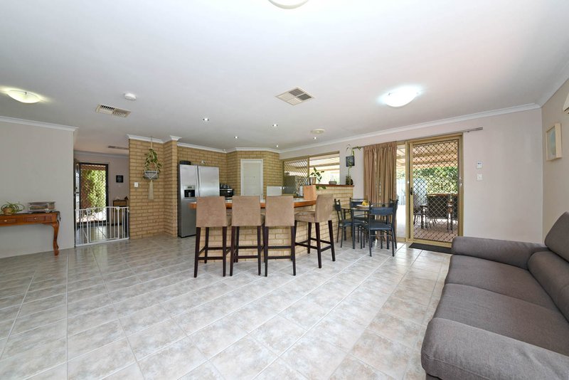 Photo - 15 Serpentine Gardens, Clarkson WA 6030 - Image 15