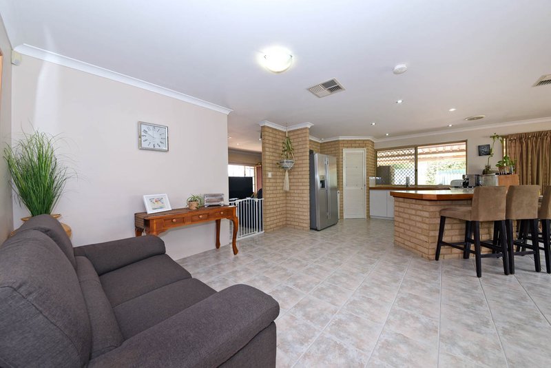 Photo - 15 Serpentine Gardens, Clarkson WA 6030 - Image 16