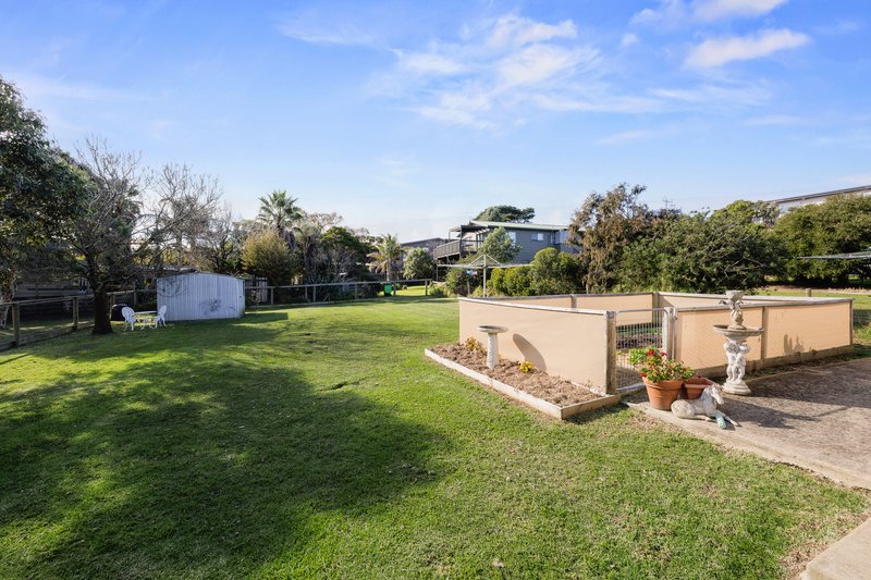 Photo - 15 Shalfleet Avenue, Ventnor VIC 3922 - Image 12