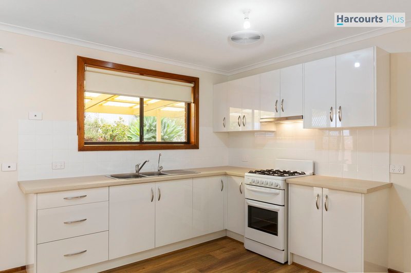 Photo - 15 Shamrock Road, Hallett Cove SA 5158 - Image 3