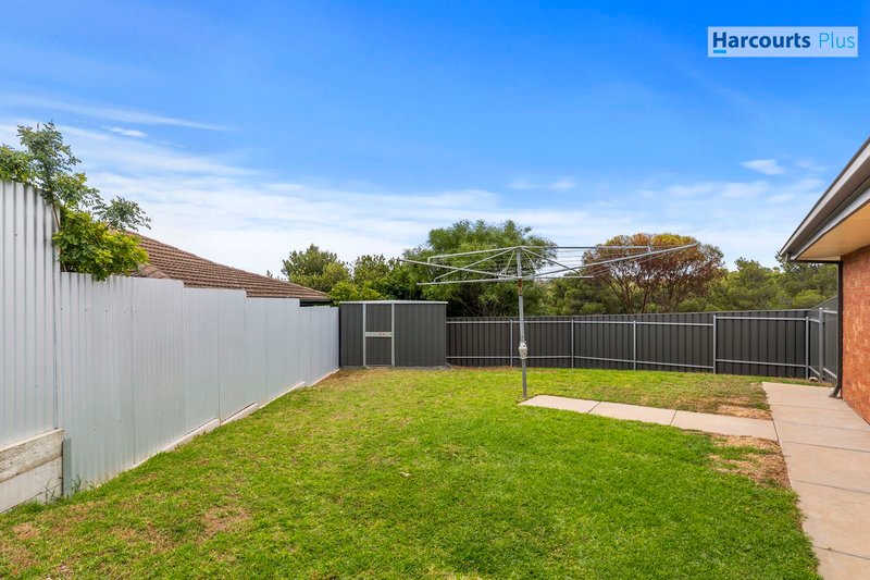 Photo - 15 Shamrock Road, Hallett Cove SA 5158 - Image 13