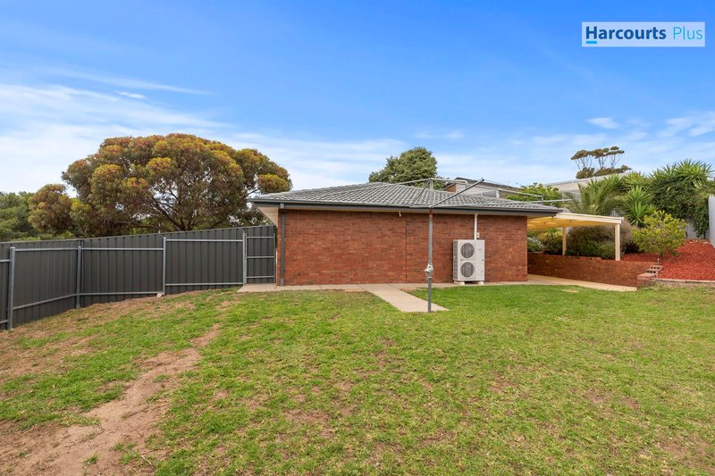 Photo - 15 Shamrock Road, Hallett Cove SA 5158 - Image 14