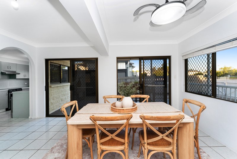 Photo - 1/5 Shaw Street, West End QLD 4810 - Image 14