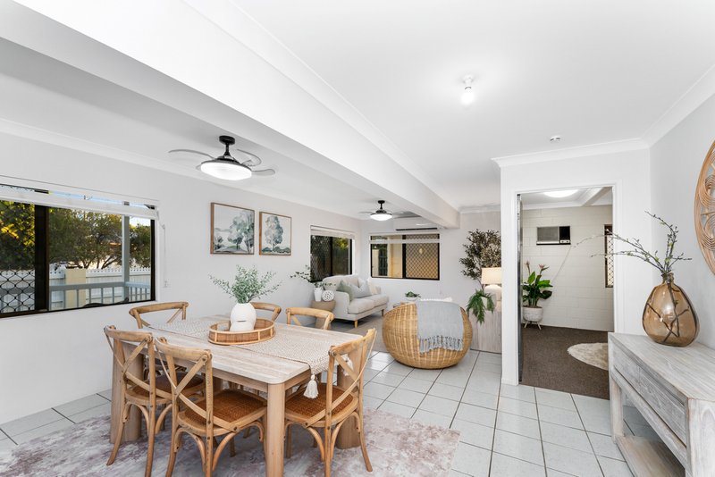 Photo - 1/5 Shaw Street, West End QLD 4810 - Image 15