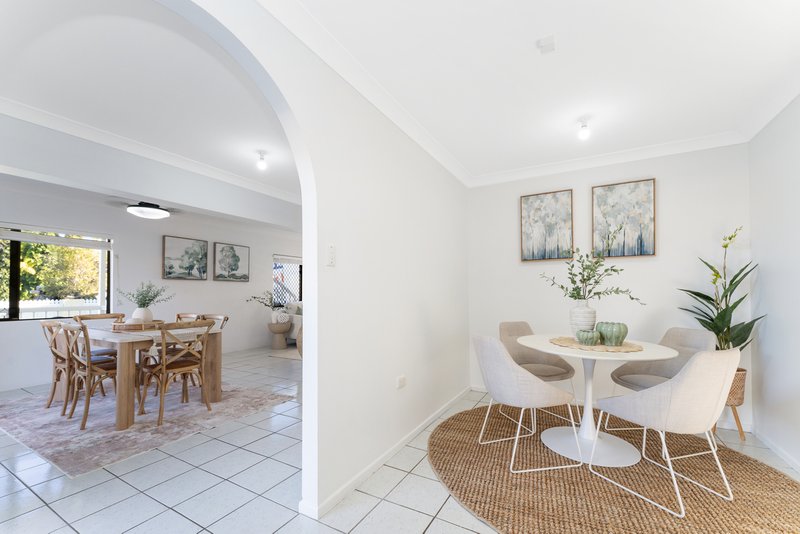 Photo - 1/5 Shaw Street, West End QLD 4810 - Image 17
