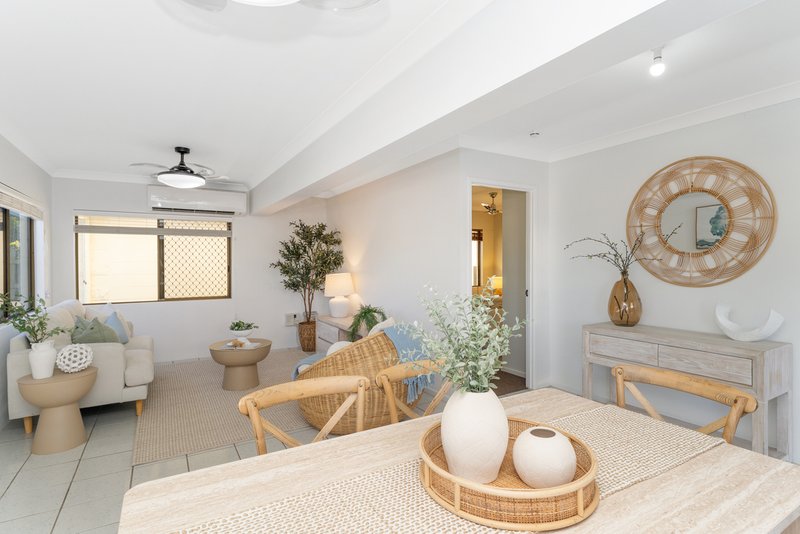 Photo - 1/5 Shaw Street, West End QLD 4810 - Image 18
