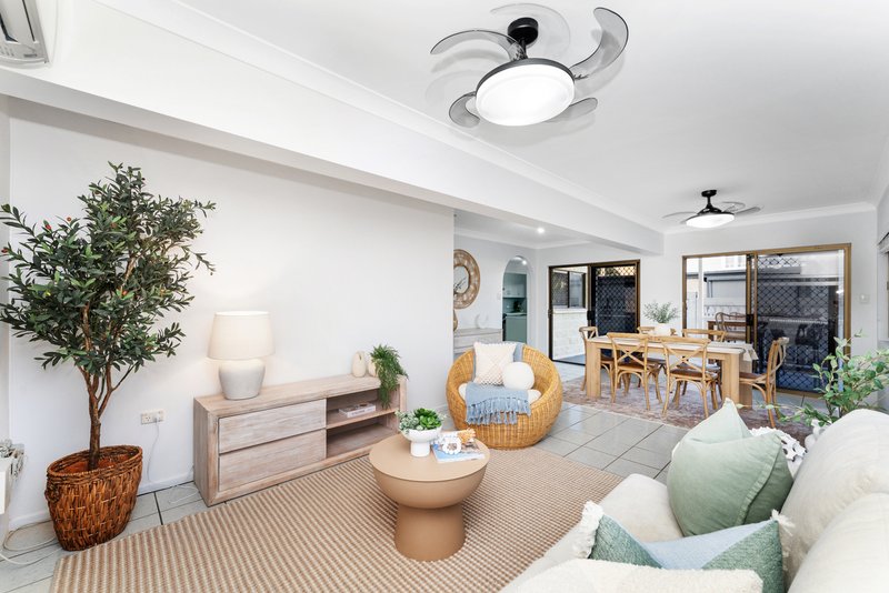 Photo - 1/5 Shaw Street, West End QLD 4810 - Image 23