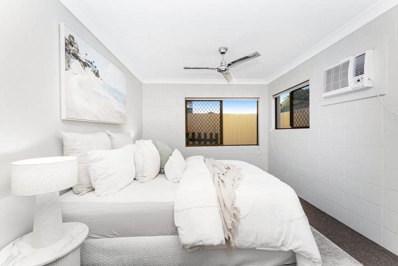 Photo - 1/5 Shaw Street, West End QLD 4810 - Image 25