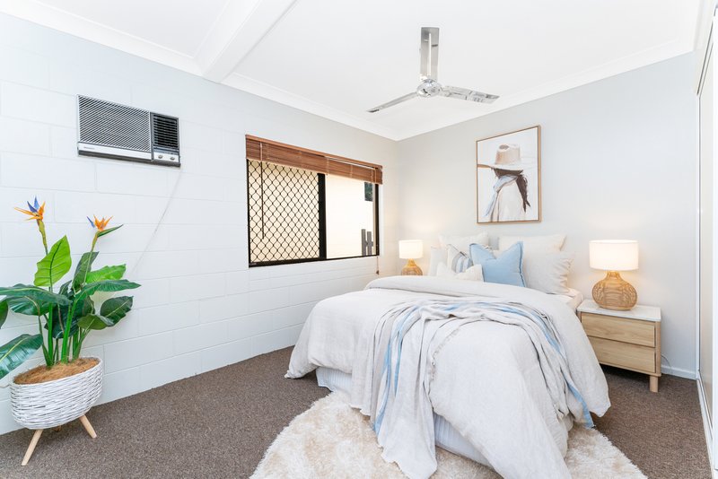 Photo - 1/5 Shaw Street, West End QLD 4810 - Image 28