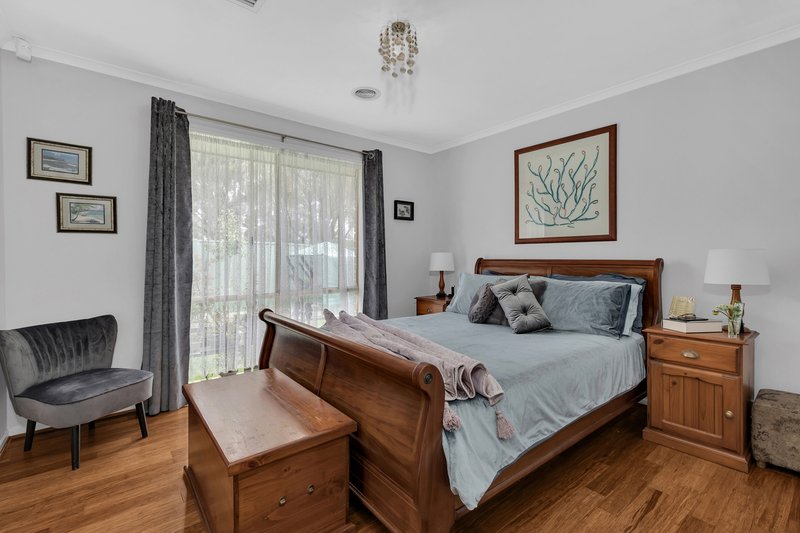 Photo - 15 Sheeprun Place, Hoppers Crossing VIC 3029 - Image 8