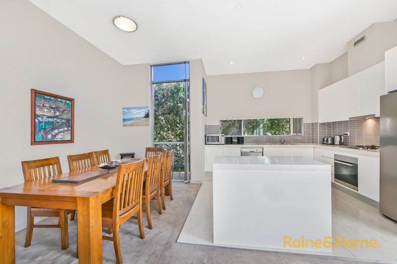 Photo - 1/5 Sherwin Avenue, Castle Hill NSW 2154 - Image 1