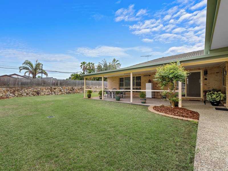 Photo - 15 Shuttle Place, Bridgeman Downs QLD 4035 - Image 3