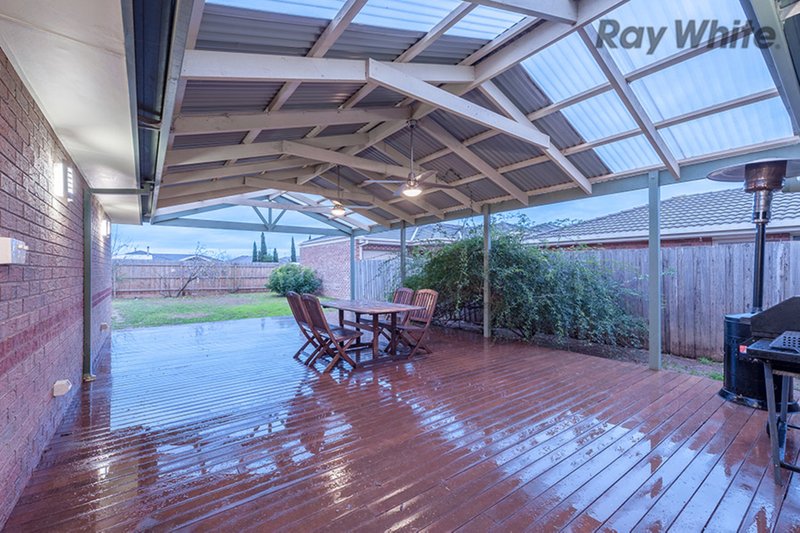 Photo - 15 Silvana Way, Hillside VIC 3037 - Image 11