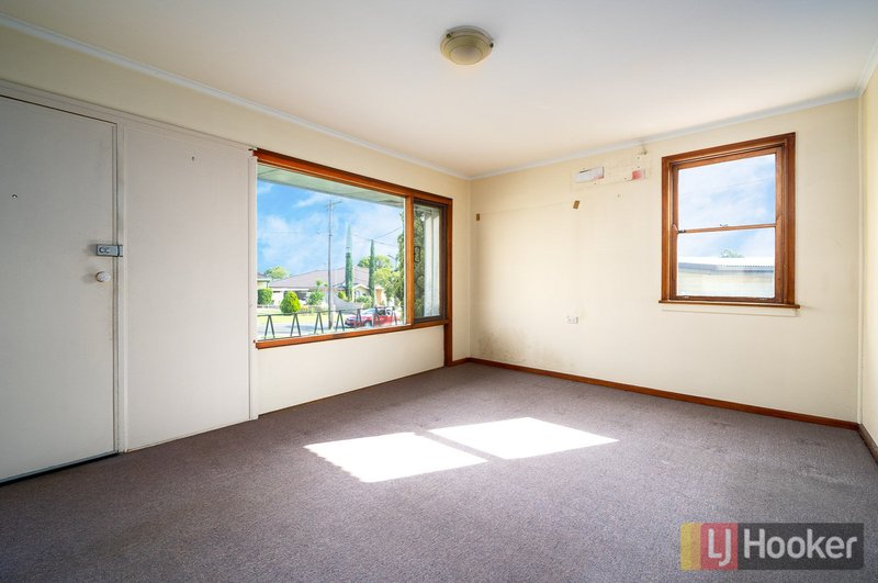 Photo - 15 Simpson Avenue, Casula NSW 2170 - Image 2