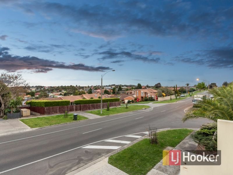 Photo - 15 Skipton Square, Endeavour Hills VIC 3802 - Image 10