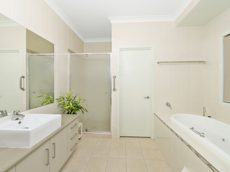 Photo - 15 Skyburnett St , Reedy Creek QLD 4227 - Image 7