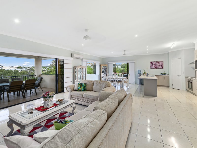 Photo - 15 Skyburnett St , Reedy Creek QLD 4227 - Image 3