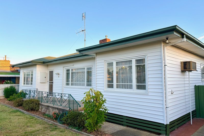 Photo - 15 Sledmere Avenue, Cobram VIC 3644 - Image 1