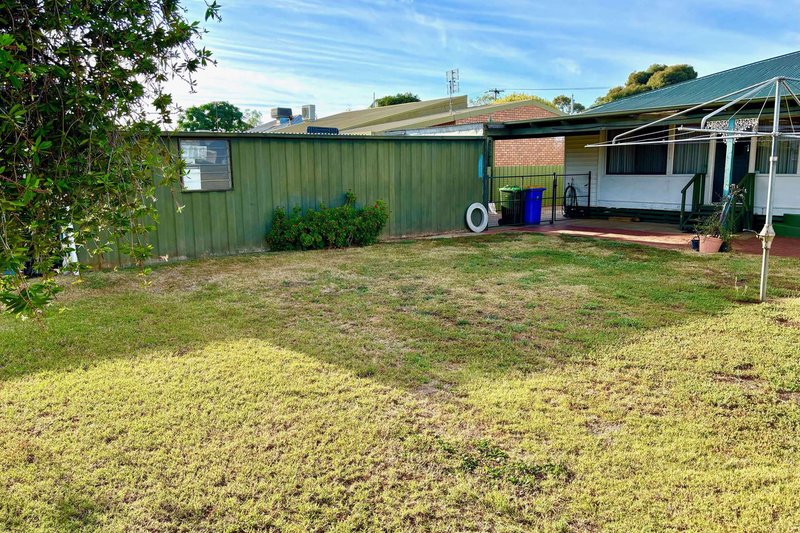 Photo - 15 Sledmere Avenue, Cobram VIC 3644 - Image 16