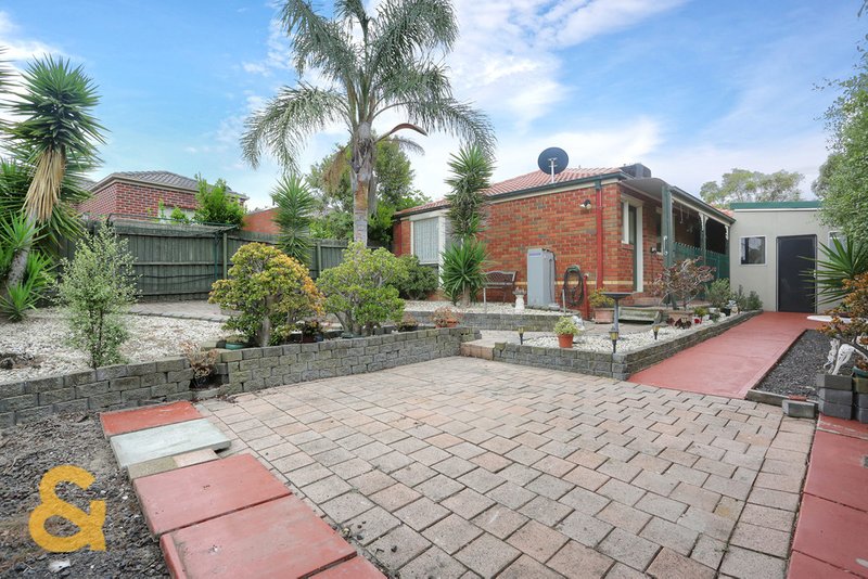 Photo - 15 Solander Court, Roxburgh Park VIC 3064 - Image 12