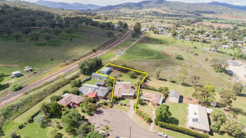 15 Somerset Place, Tamworth NSW 2340