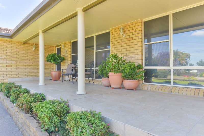 Photo - 15 Somerset Place, Tamworth NSW 2340 - Image 3