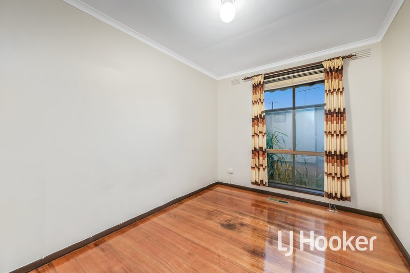 Photo - 15 Somerville Road, Hampton Park VIC 3976 - Image 10