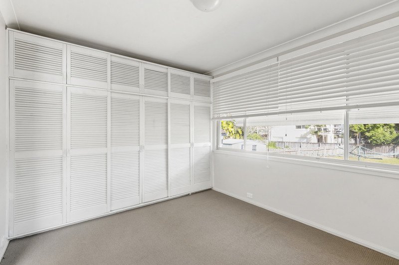 Photo - 15 South Creek Road, Dee Why NSW 2099 - Image 6