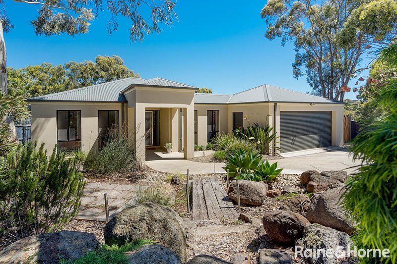 Photo - 15 Spavin Drive, Sunbury VIC 3429 - Image 3