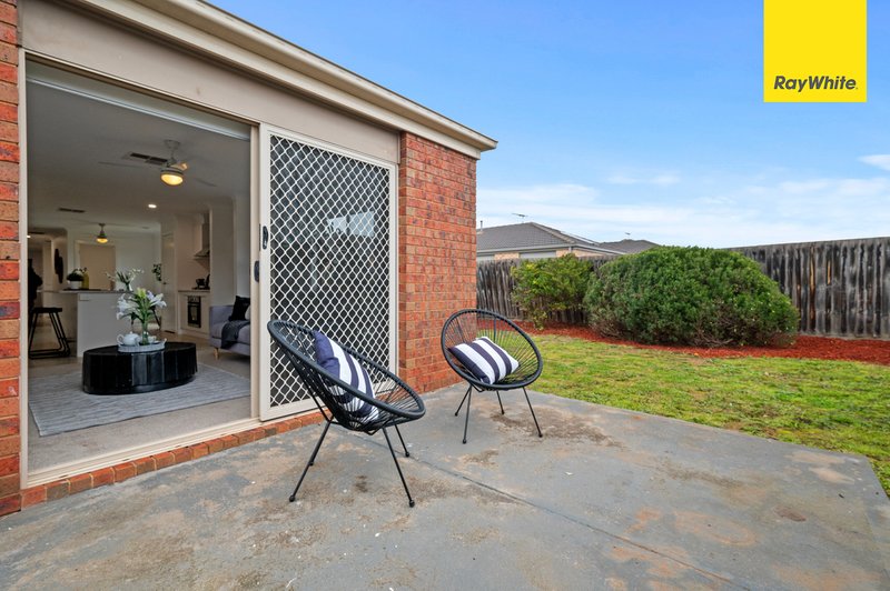 Photo - 15 Spearfelt Street, Kurunjang VIC 3337 - Image 12