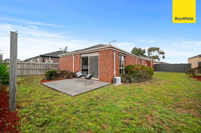 Photo - 15 Spearfelt Street, Kurunjang VIC 3337 - Image 13