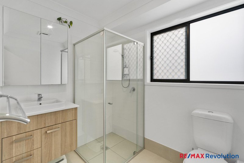 Photo - 15 Spinneret Court, Bahrs Scrub QLD 4207 - Image 6