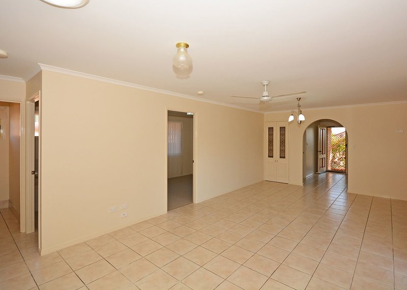 Photo - 15 Spoonbill Way, Eli Waters QLD 4655 - Image 4