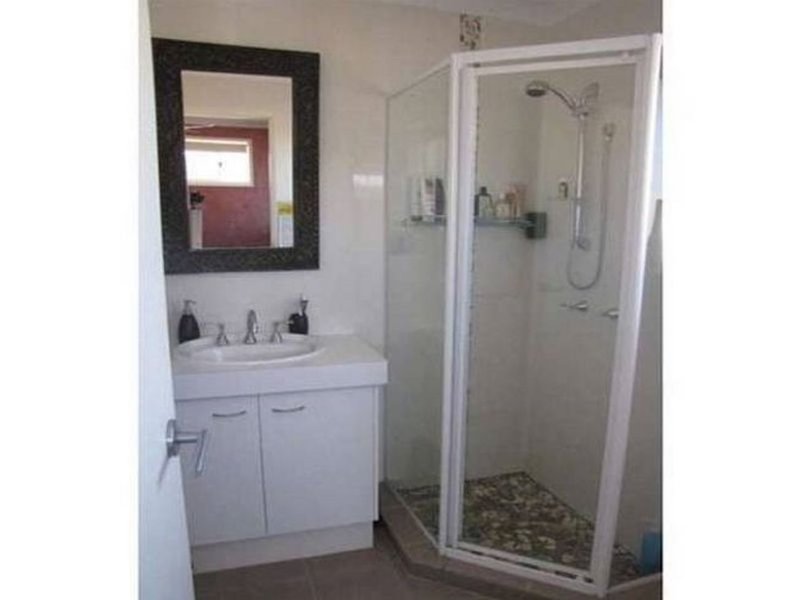 Photo - 1/5 St Lucia Ct , Varsity Lakes QLD 4227 - Image 6