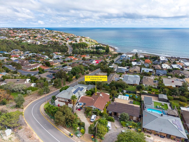 Photo - 15 St Vincents Avenue, Hallett Cove SA 5158 - Image 17