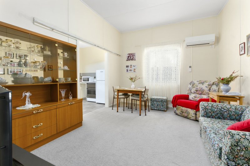 Photo - 15 Stanhope St , Woonona NSW 2517 - Image 4