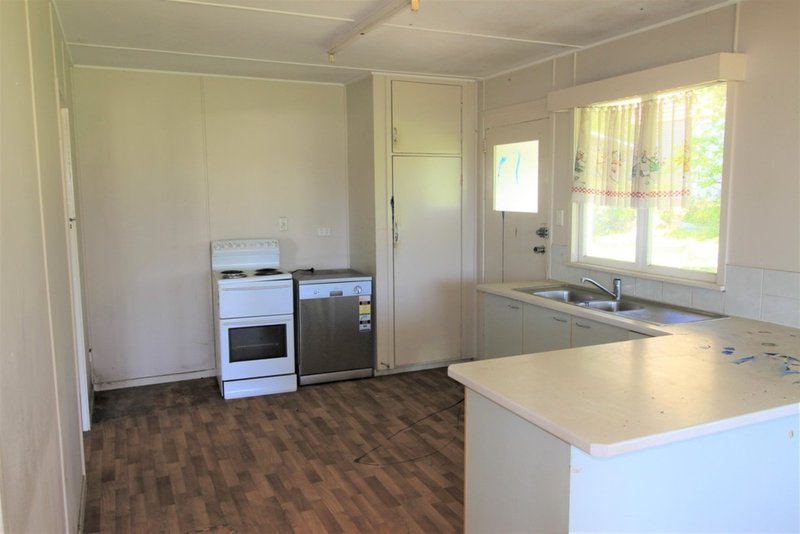 Photo - 15 Stanley Street, Goodna QLD 4300 - Image 13