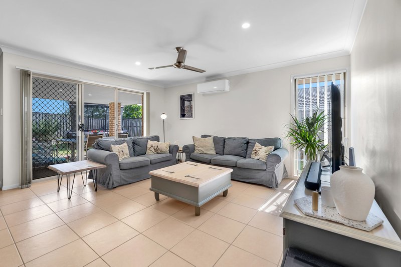 Photo - 15 Starkey Street, Pacific Pines QLD 4211 - Image 3