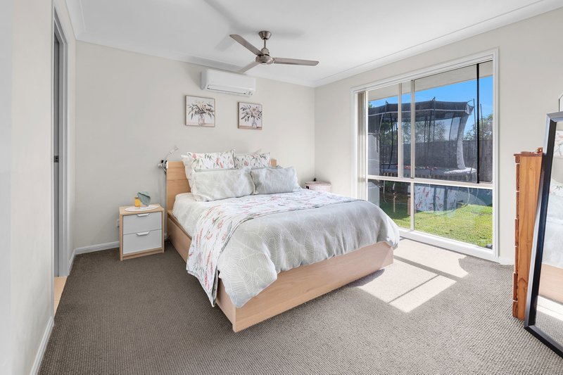 Photo - 15 Starkey Street, Pacific Pines QLD 4211 - Image 8