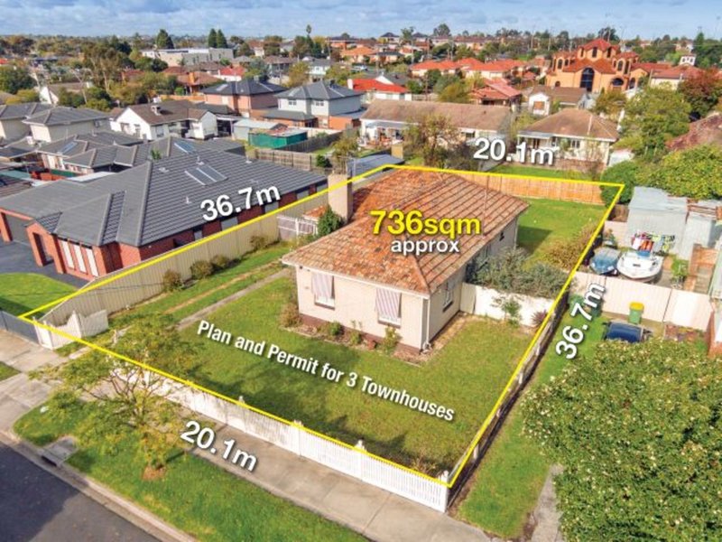 Photo - 15 Steane Street, Reservoir VIC 3073 - Image 2