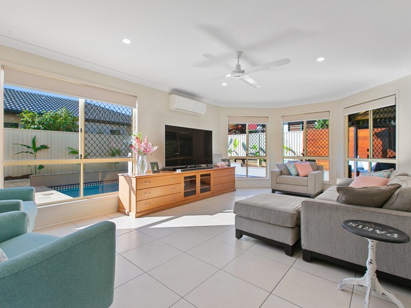 Photo - 15 Stiller Drive, Kuraby QLD 4112 - Image 9