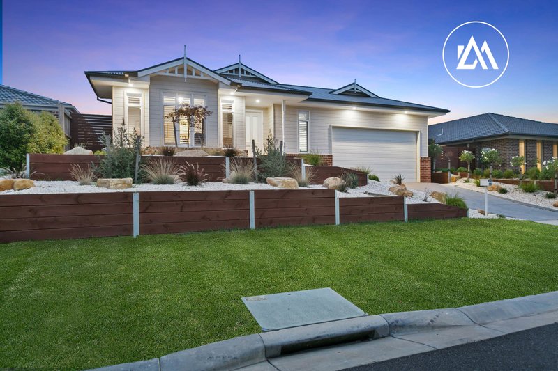 15 Stockhaven Circuit, Langwarrin VIC 3910