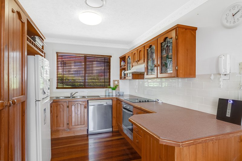 Photo - 15 Stonehaven Way, Banora Point NSW 2486 - Image 7