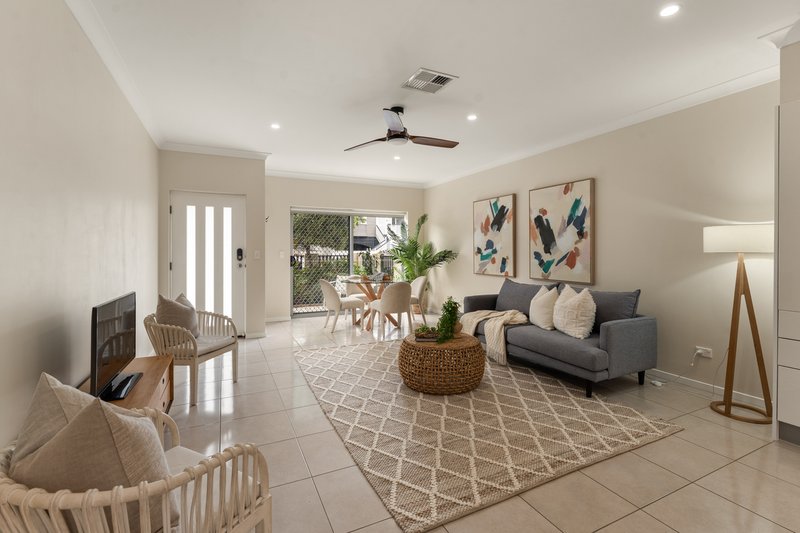 Photo - 15 Storkey Street, Windsor QLD 4030 - Image 2