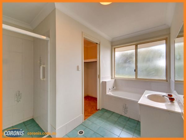 Photo - 15 Stradella Court, Burpengary QLD 4505 - Image 10