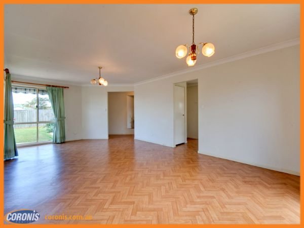 Photo - 15 Stradella Court, Burpengary QLD 4505 - Image 12