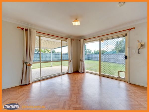 Photo - 15 Stradella Court, Burpengary QLD 4505 - Image 13