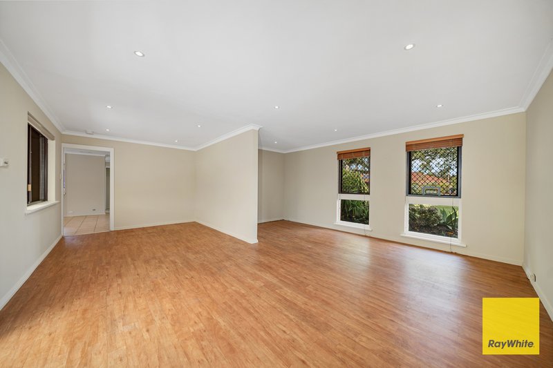 Photo - 15 Strathaven Crescent, Greenwood WA 6024 - Image 5