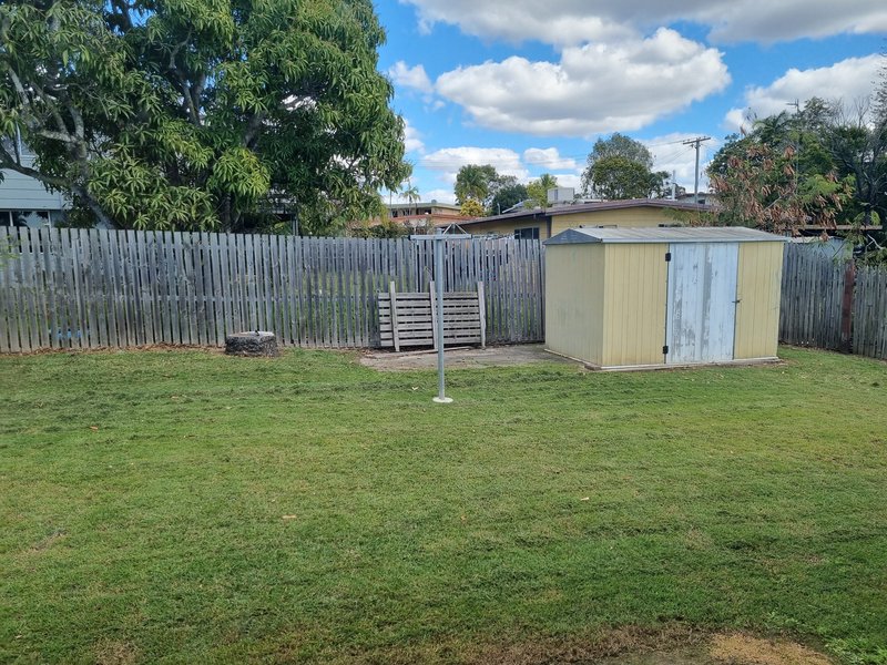 Photo - 15 Streeter Street, Clinton QLD 4680 - Image 19