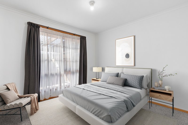 Photo - 15 Strickland Avenue, Hoppers Crossing VIC 3029 - Image 8